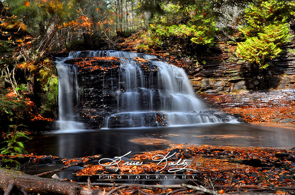 THE BEAUTY OF ROCK RIVER