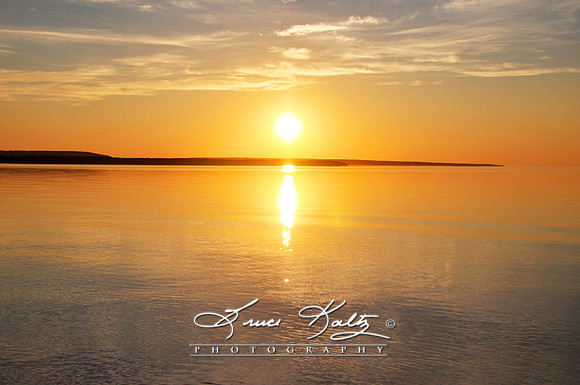SIMPLY SUNSET