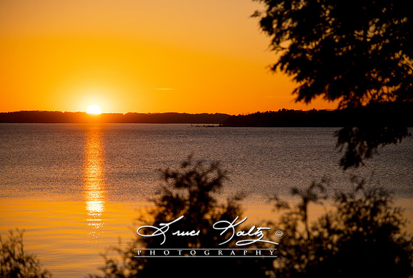 SUNSET ON THE BAY